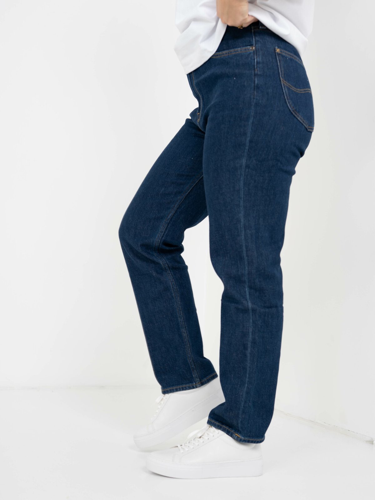 Lee Carol Straight Dark Hydro