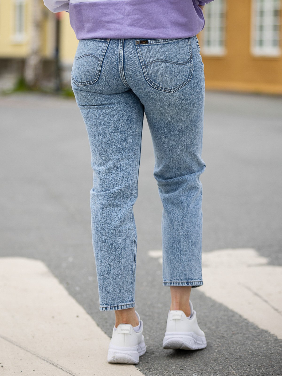 Lee Carol Straight Acid Yara