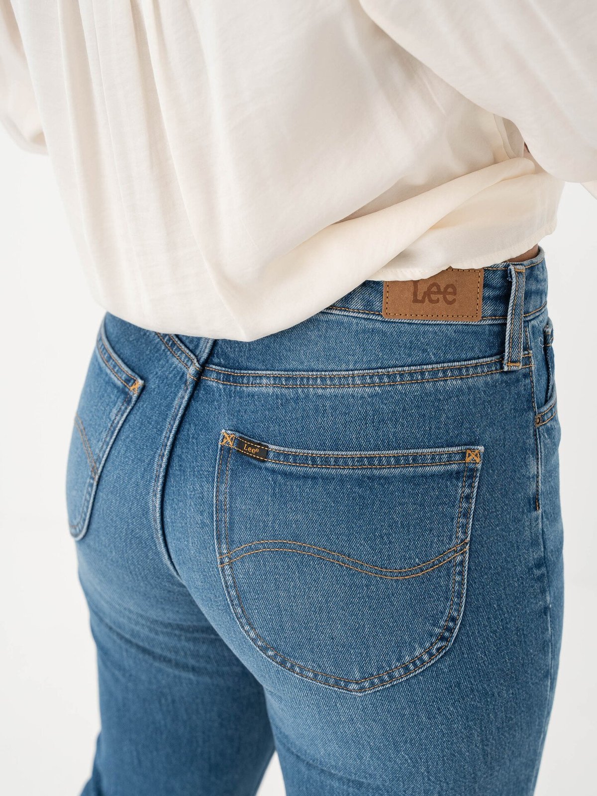 Lee Carol Straight Worn Iris