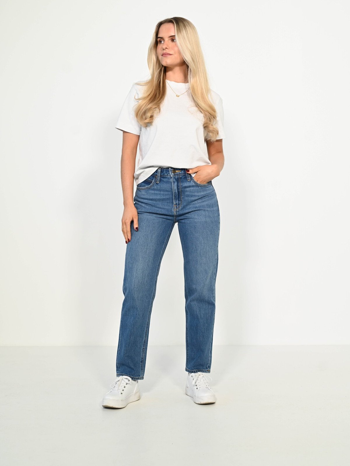 Lee Carol Straight Worn Iris