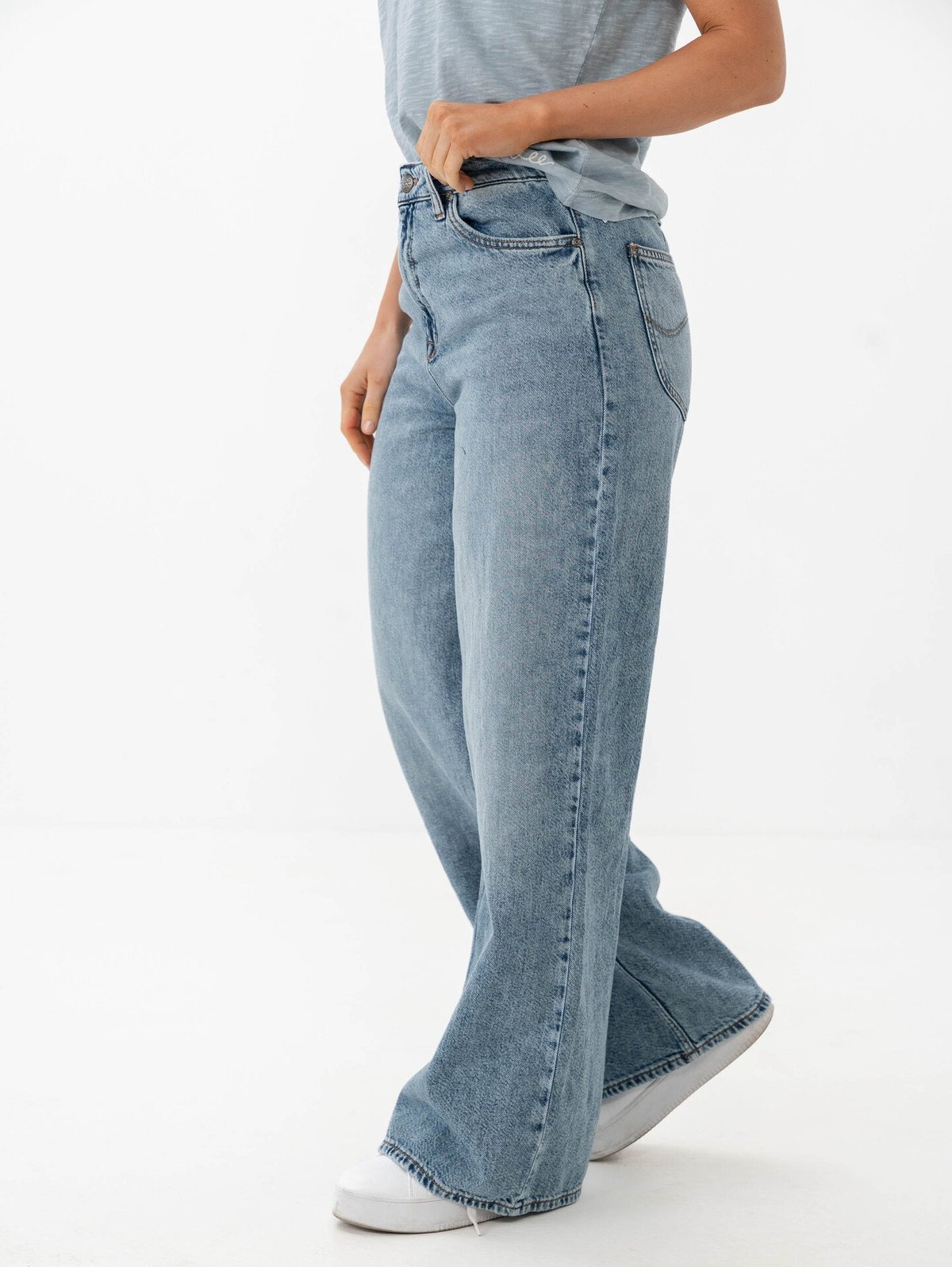 Lee Stella A Line Take the Hint