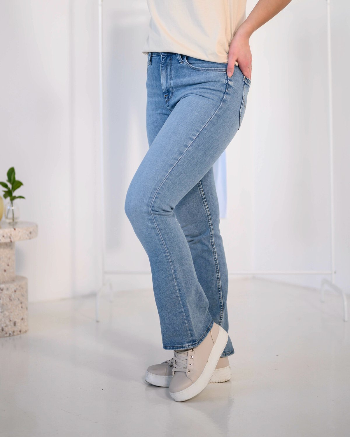 Lee Breese Boot Flashes of Light