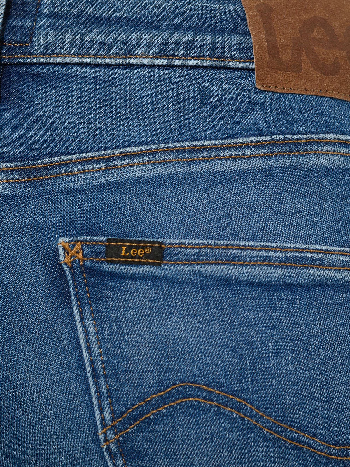 Lee Foreverfit In A Trance