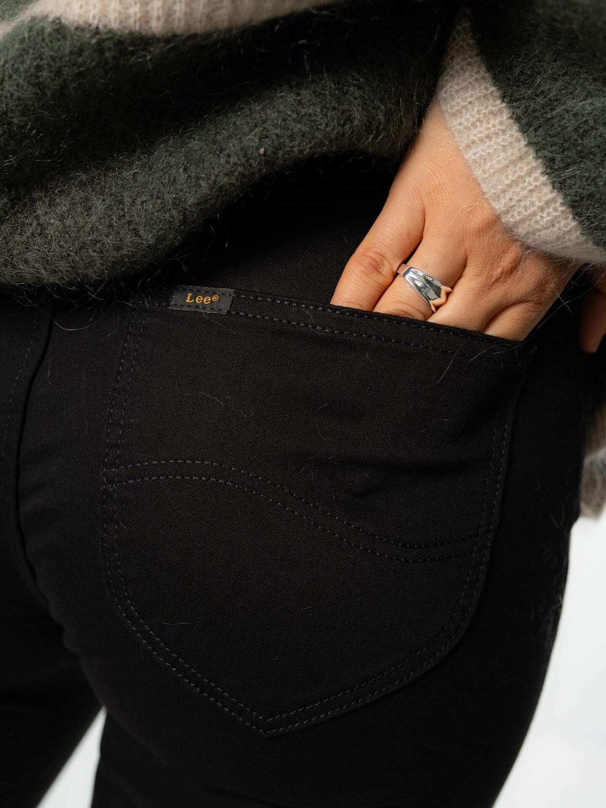 Lee Marion Straight Black Rinse