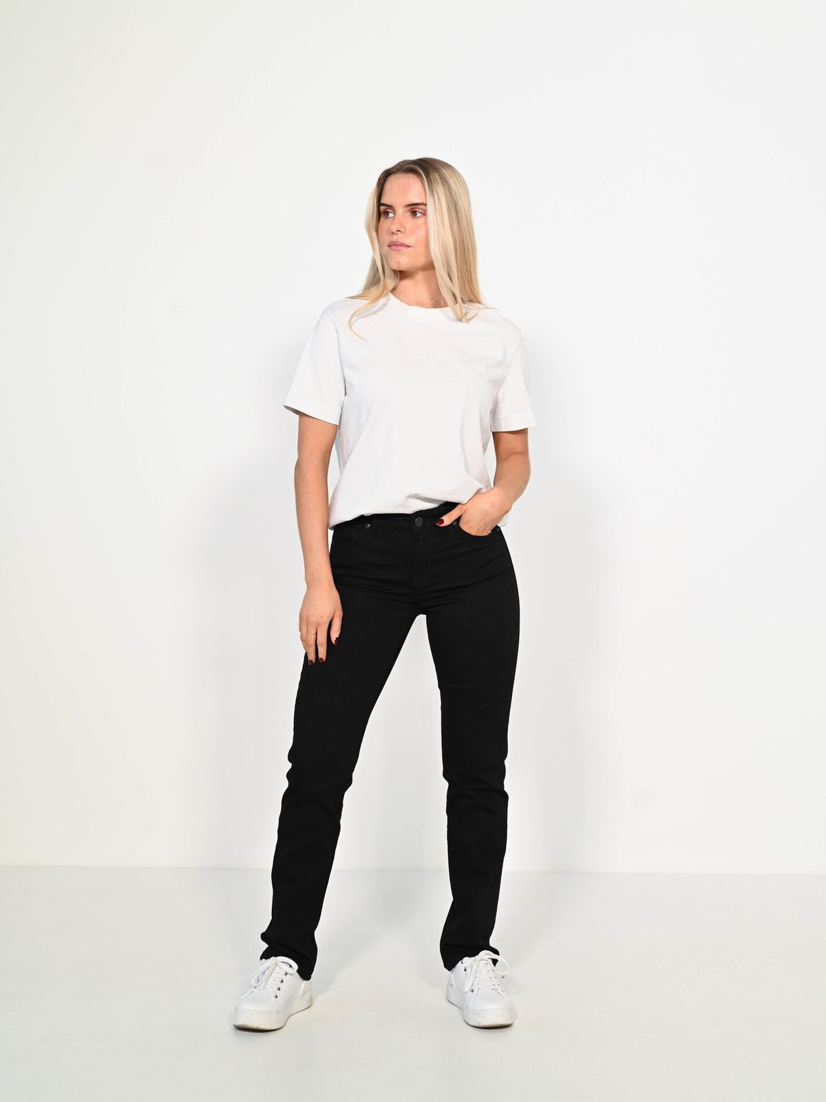 Lee Marion Straight Black Rinse