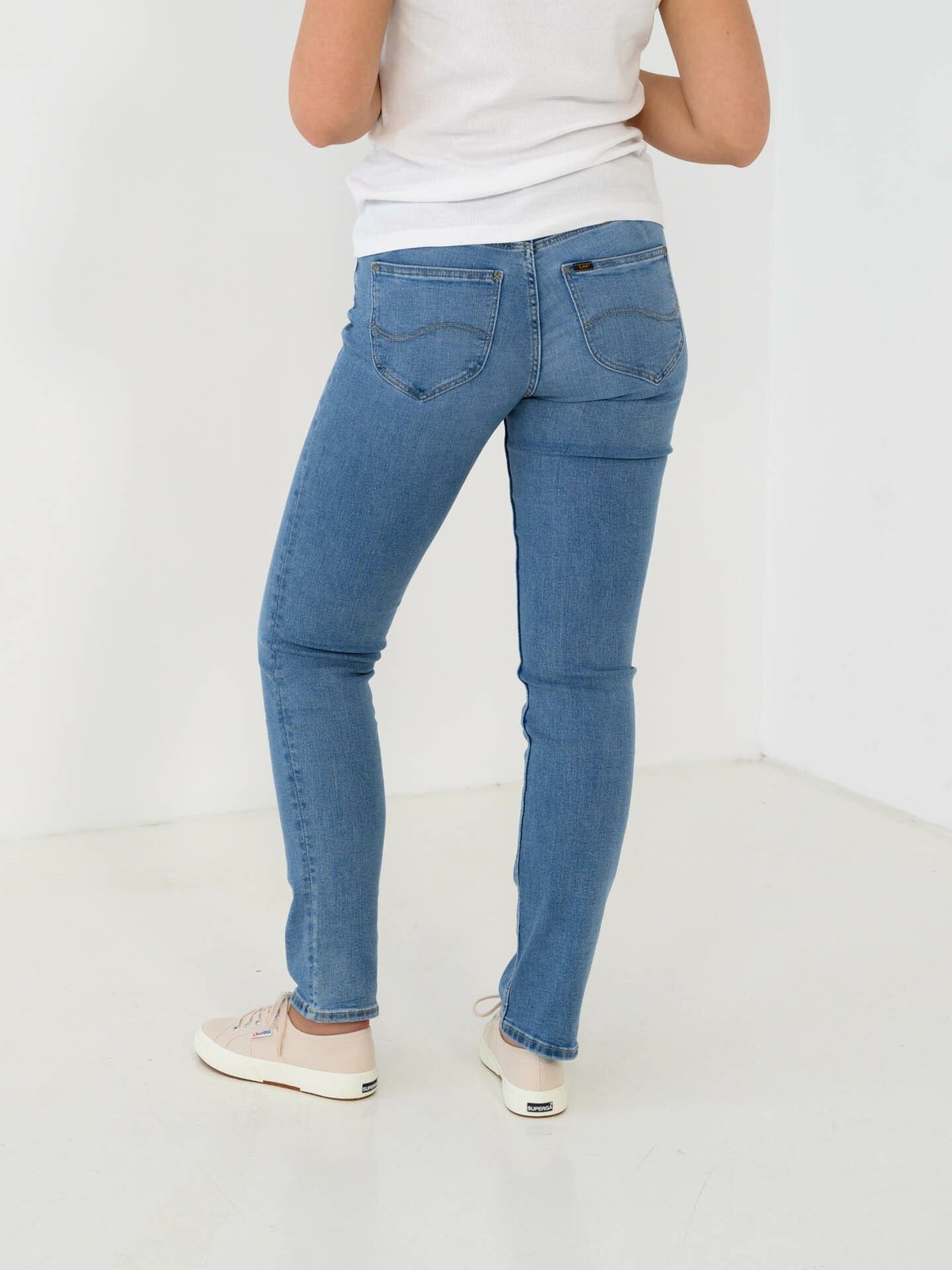 Lee Marion Straight Partly Cloudy