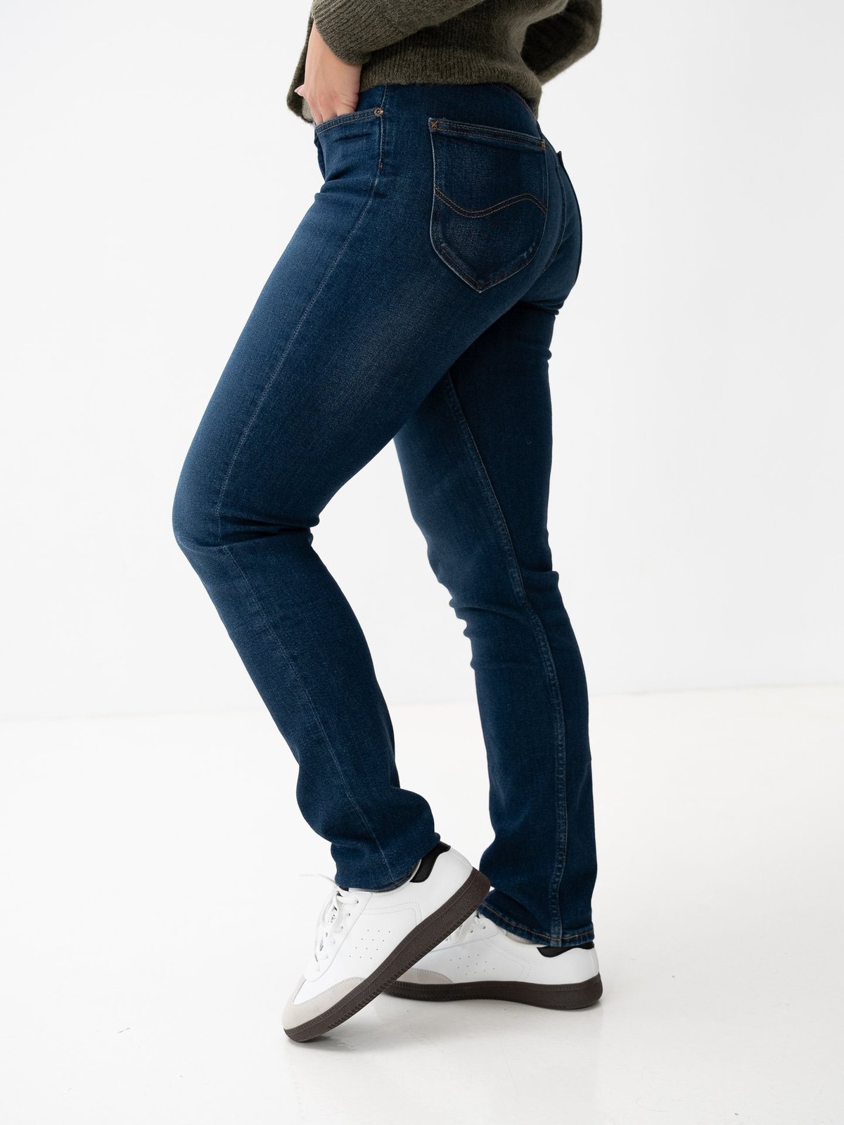 Lee Marion Straight Rain Falls