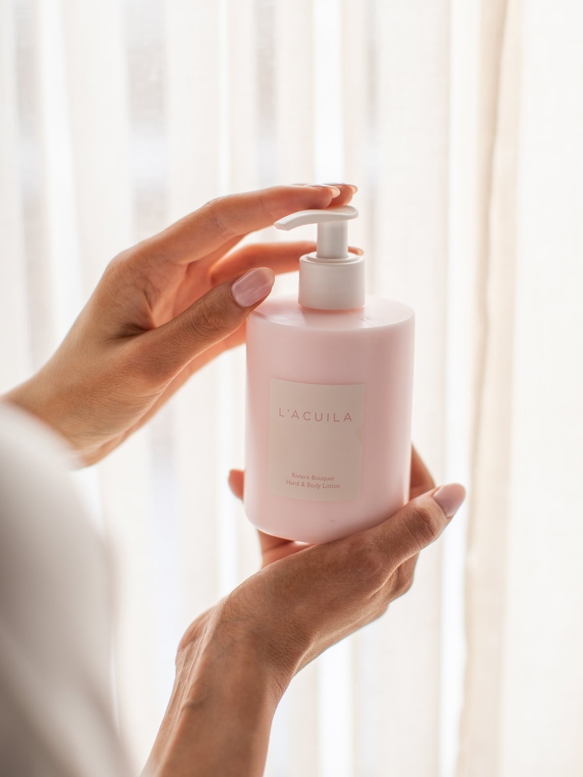 L-Acuila Riviera Bouquet Hand & Body Lotion 300 ml Flerfarget