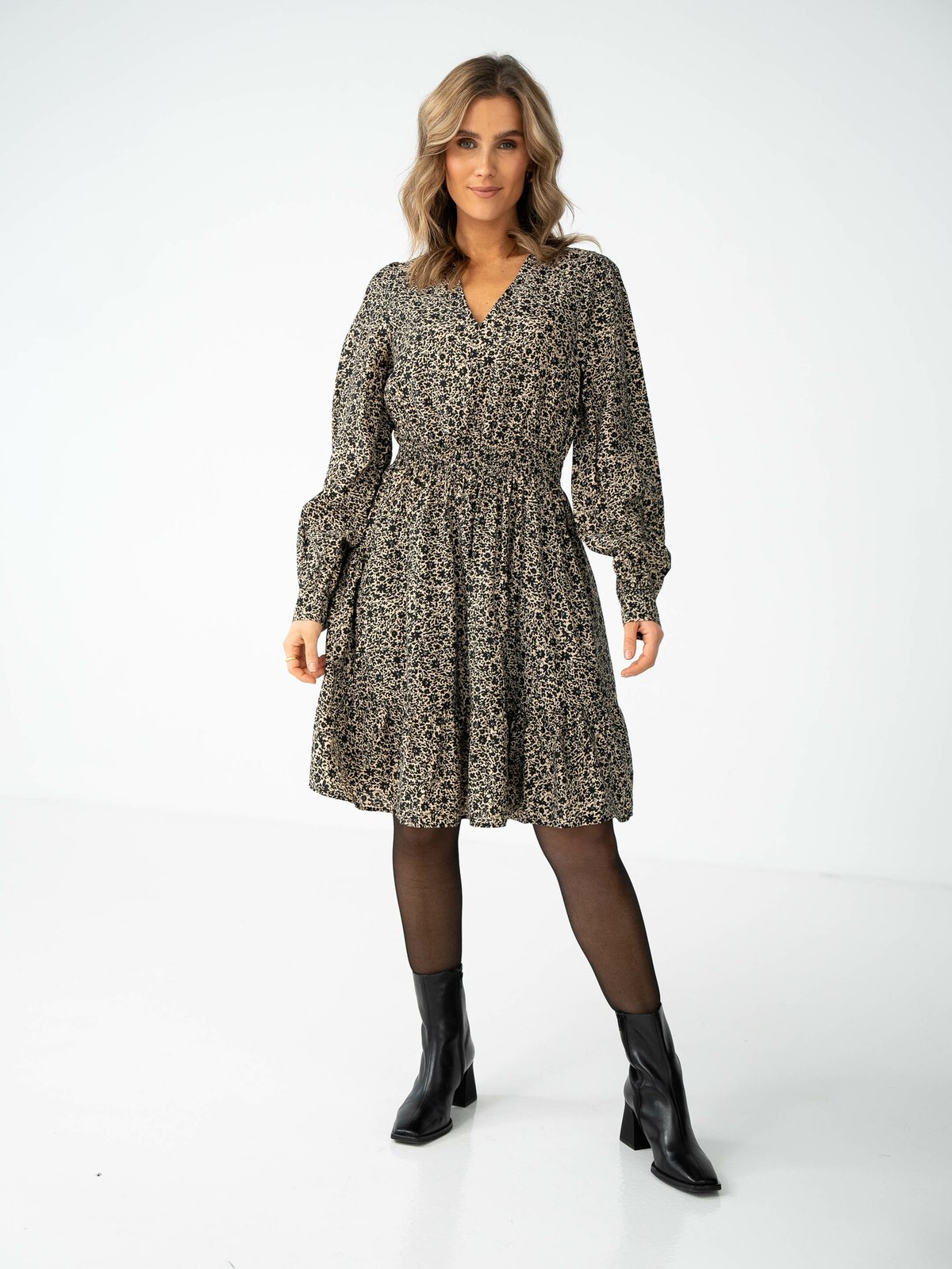 MSCH Copenhagen Karitta Setara Dress All Over Print Trench Coat Flower