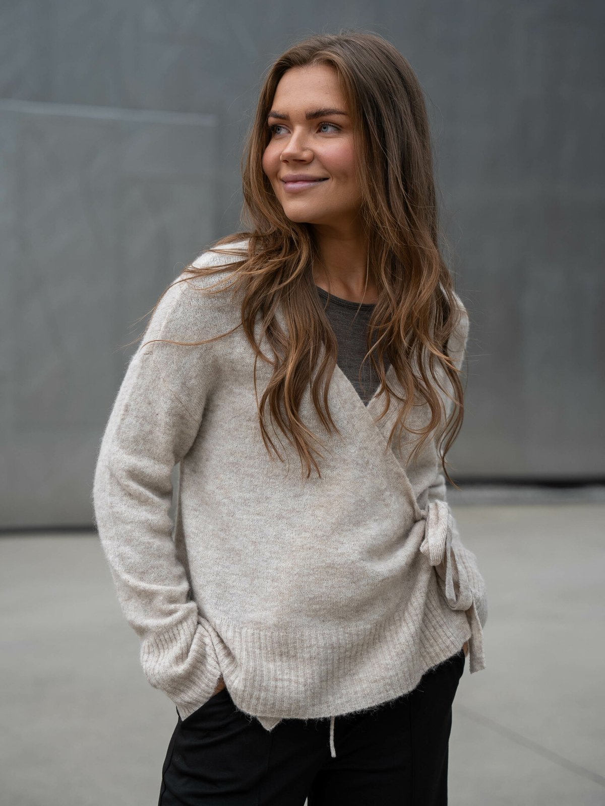 MSCH Copenhagen Ebonee Zenie Wrap Pullover Oatmeal