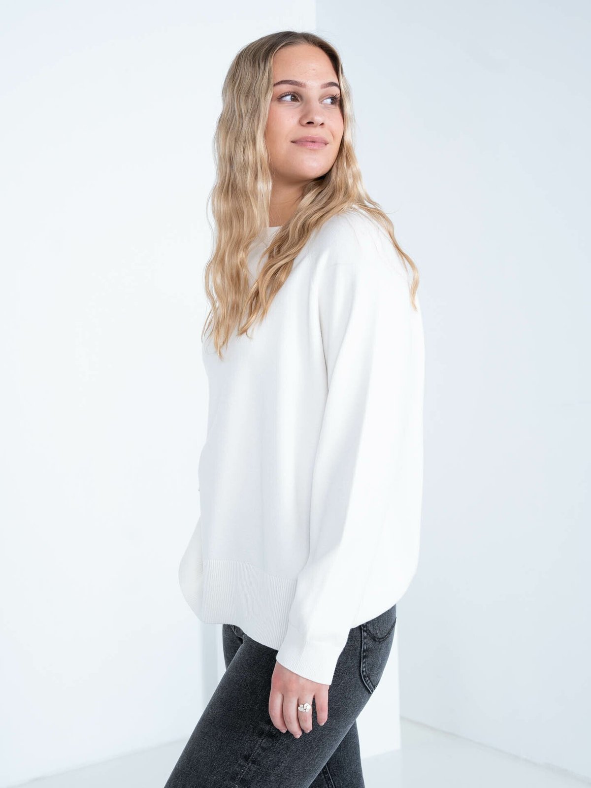MSCH Copenhagen Sardia Rachelle Pullover Egret