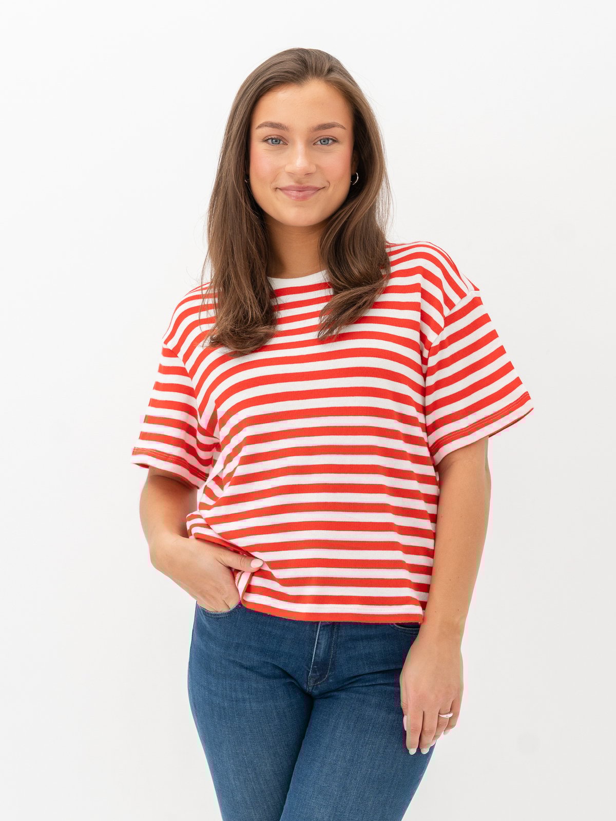 MSCH Copenhagen Kemba Bahara Short Sleeve Pullover V Ice/F Scarlet