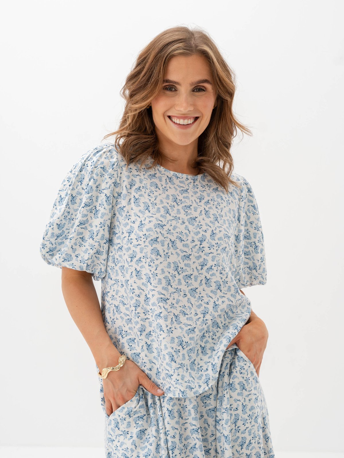 MSCH Copenhagen Cajsa Karalynn 2/4 Top Skyway Flower