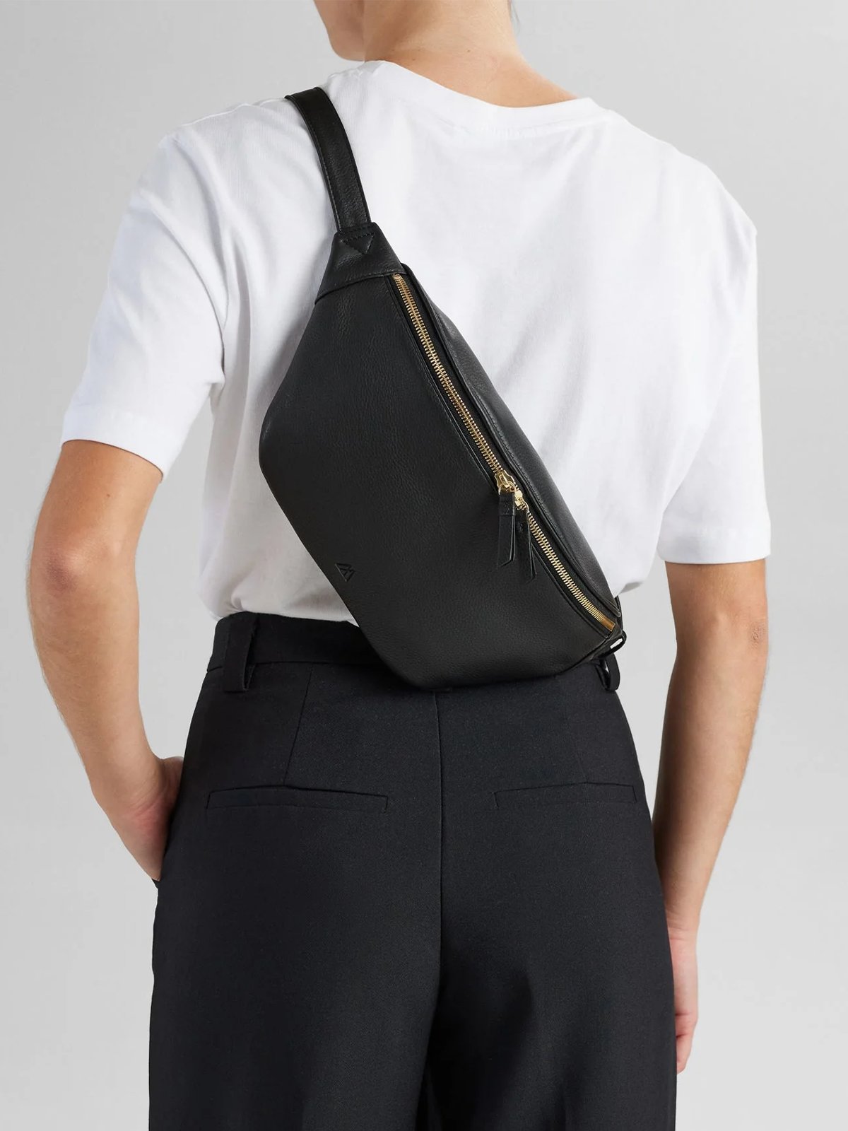 Markberg Camden MBG Bum Bag Black w/Br. Gold