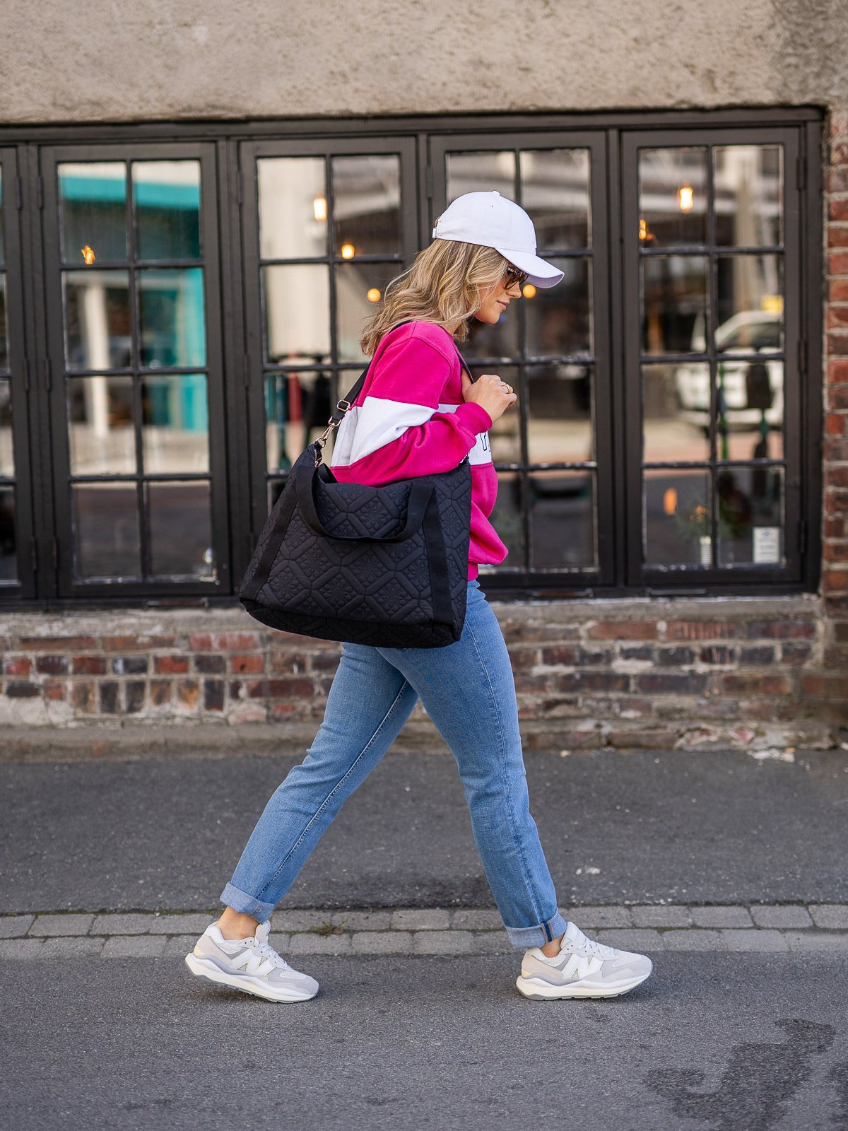 New Balance W5740 Moonbeam / Dawn Glow