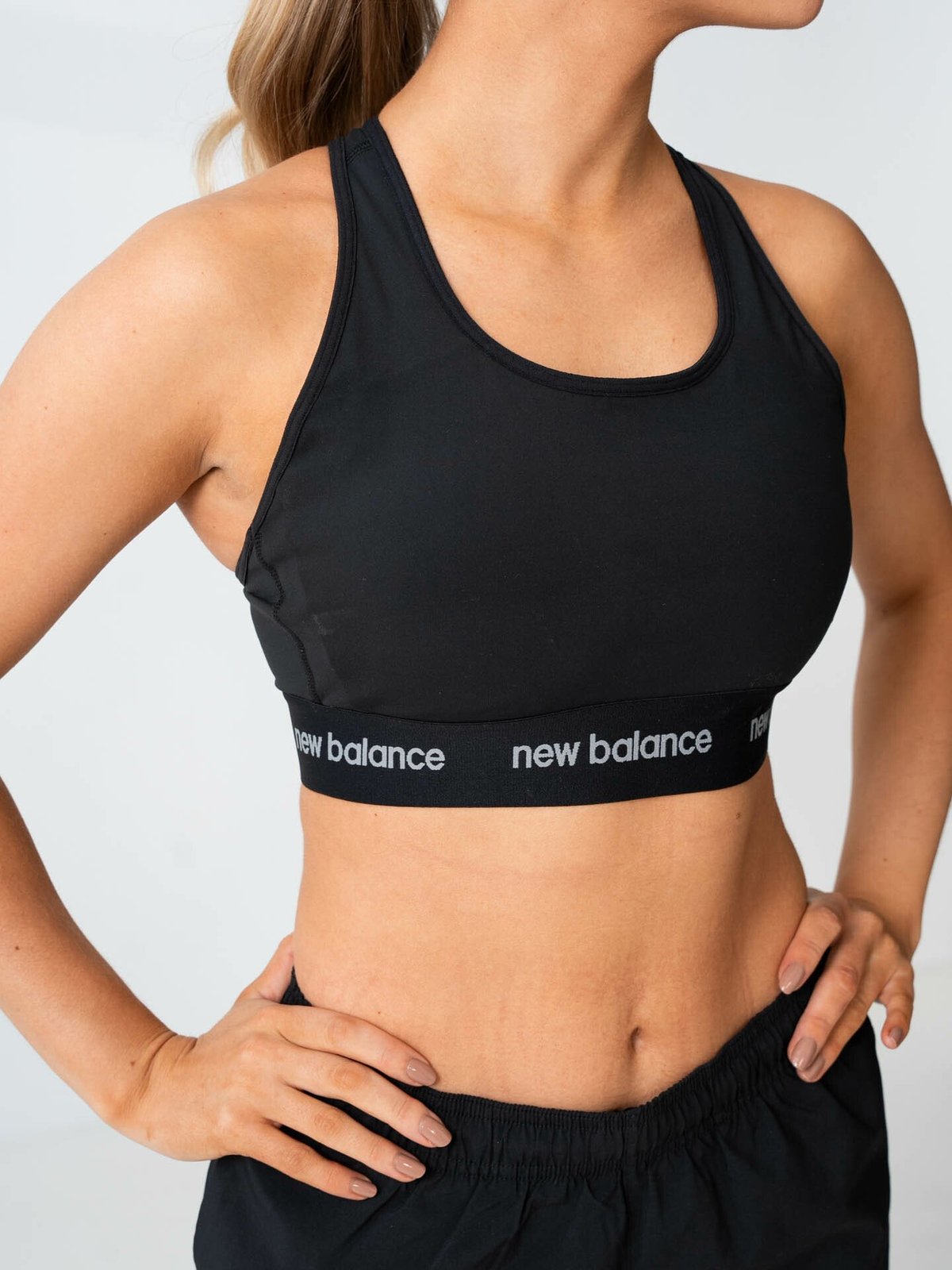 New Balance Sleek Medium support Bra Black