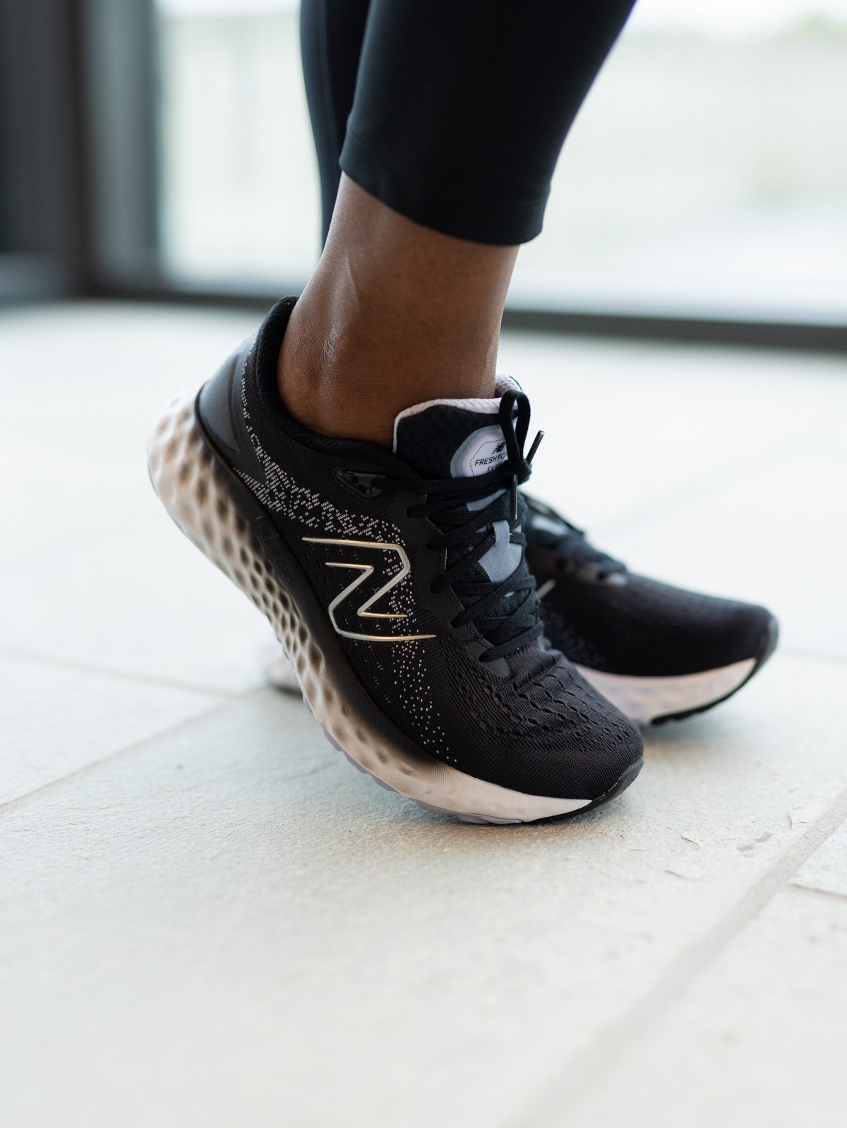 New Balance Evoz V2 Black