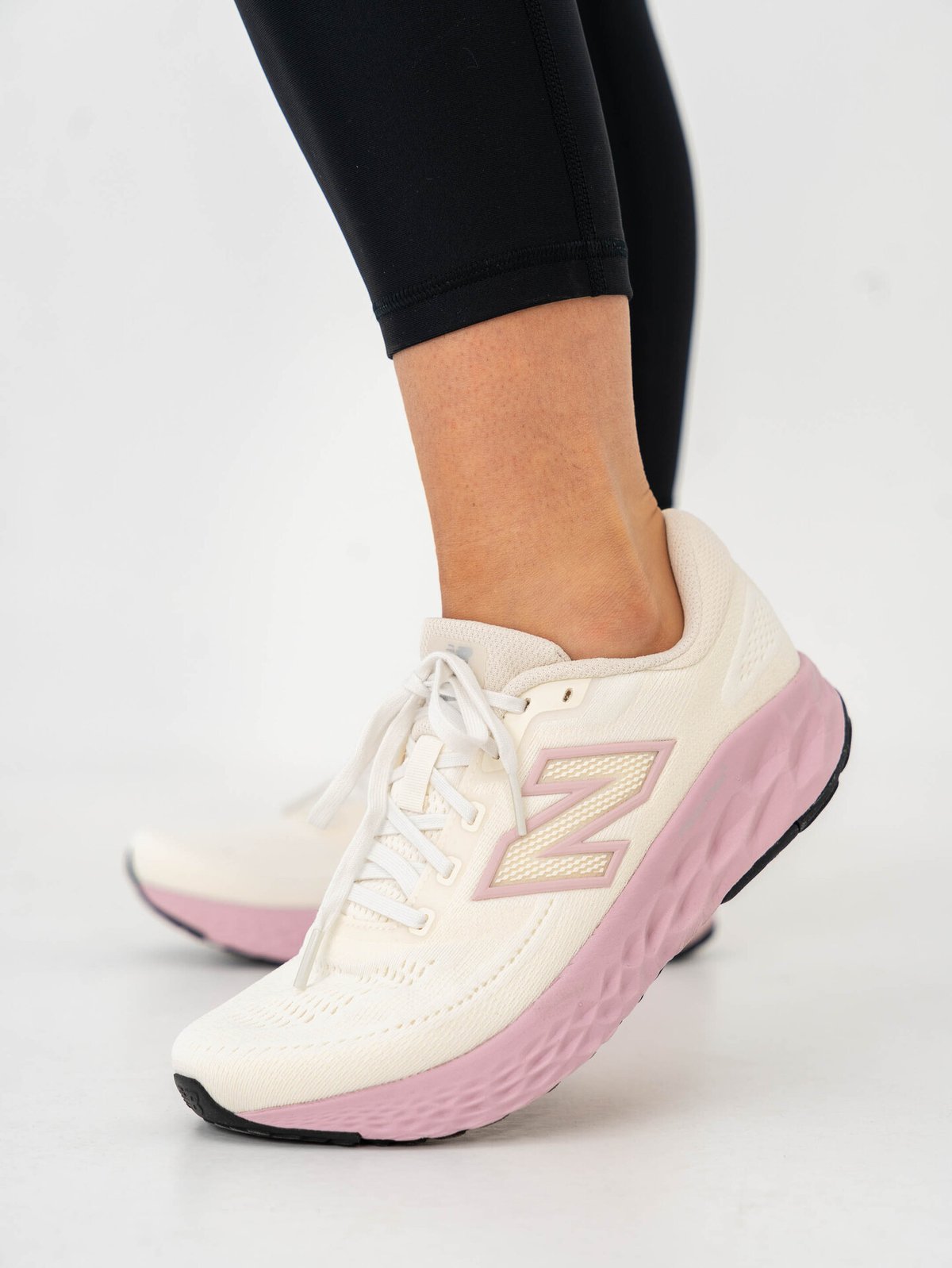 New Balance FreshFoam Evoz v4 Sea Salt