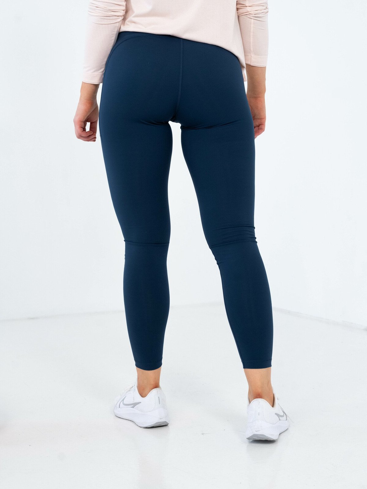 New Balance Sleek High Rise Legging NNY
