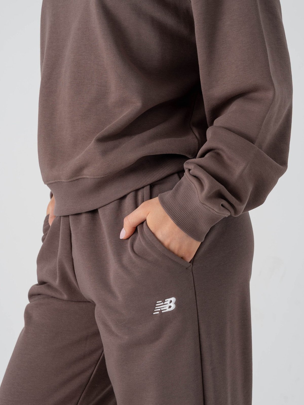 New Balance Sport Essentials French Terry Jogger Cortado