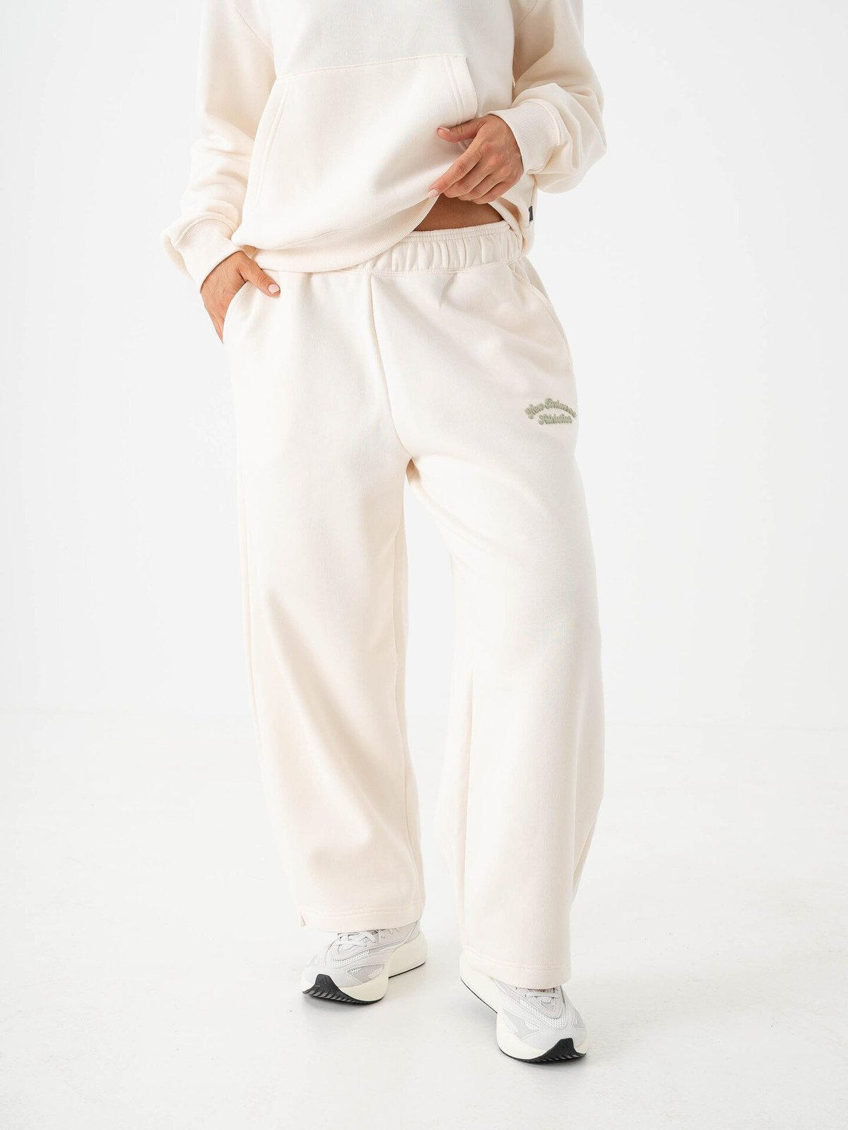 New Balance Linear Heritage Fleece Barrel Leg Pant Permafrost