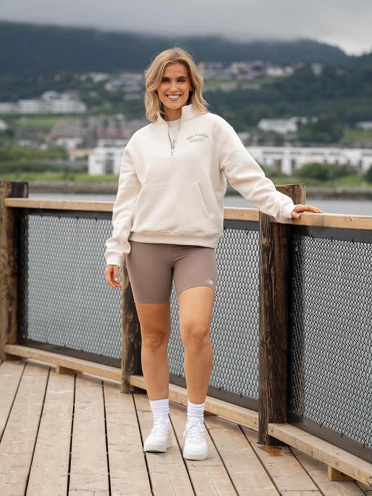 New Balance Graphic Quarter Zip Linen