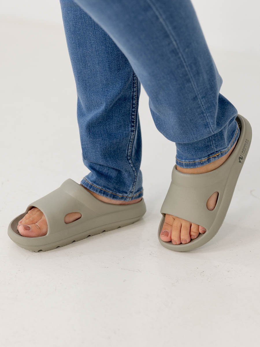 Noodles Rodeo Foam Sand