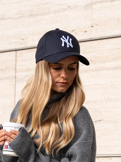 New Era 9FORTY League Essential Navy / White