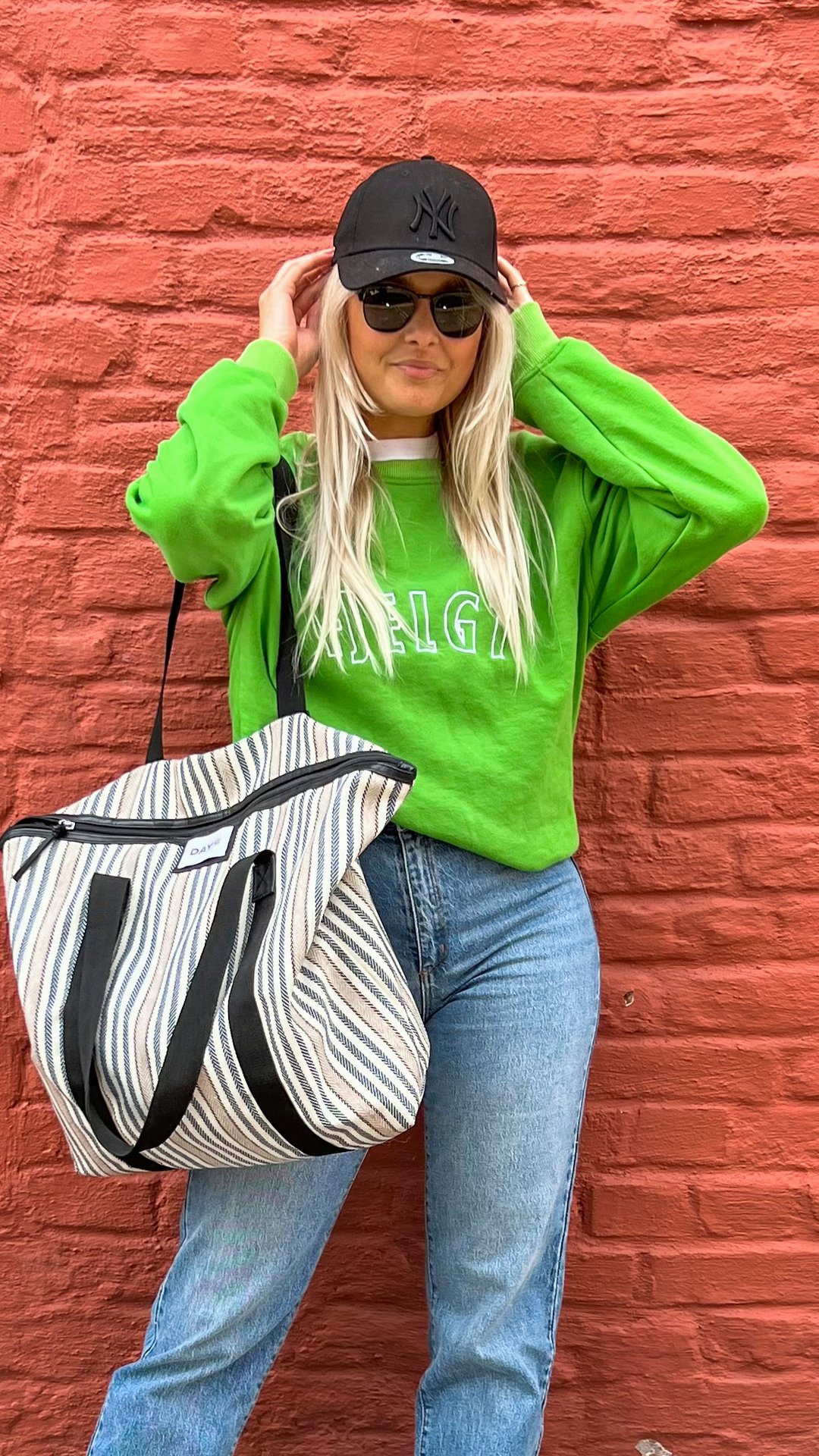 New Era 9FORTY Womens League Essential All Black