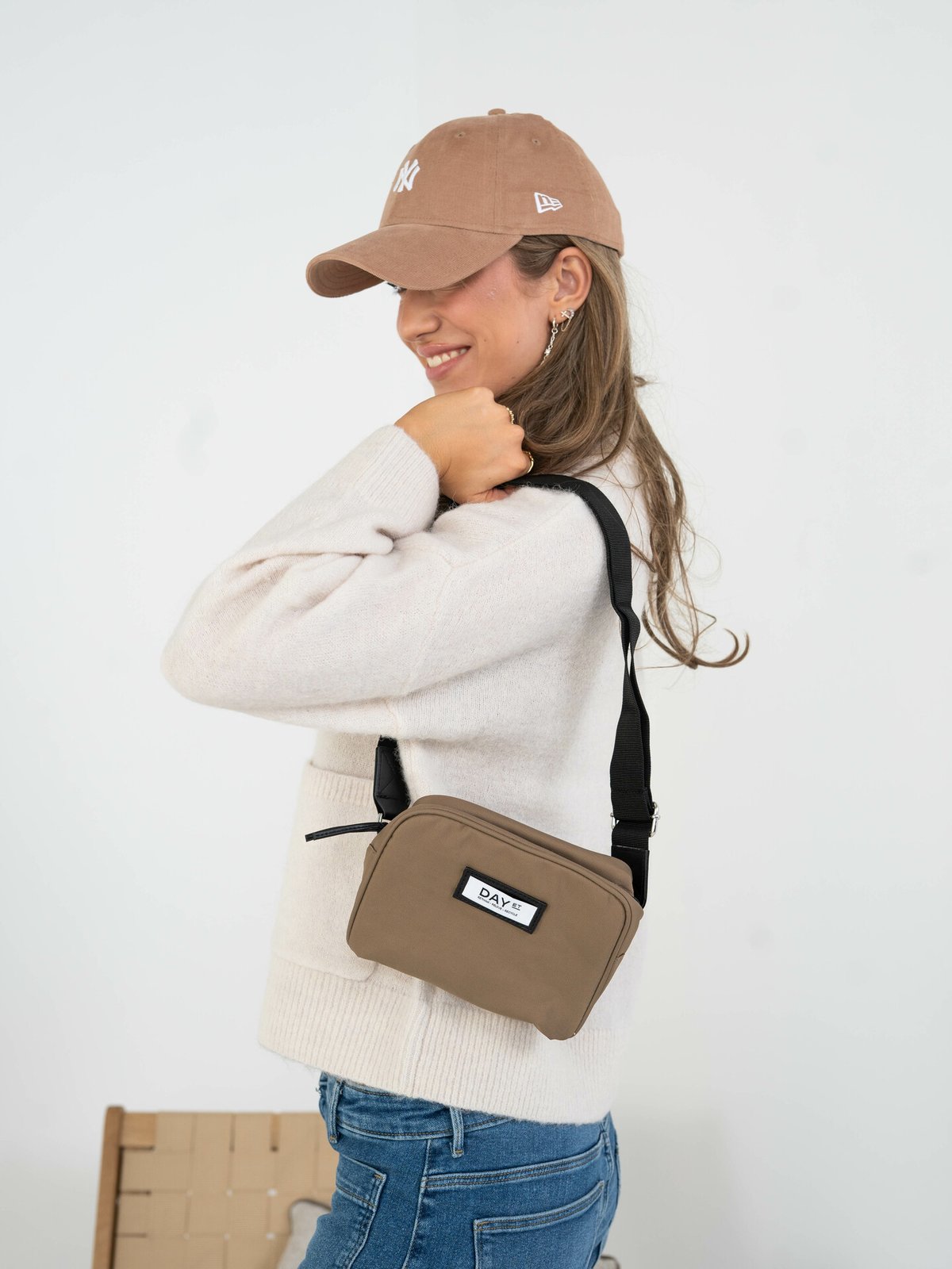 New Era Womens Cord Logo 9Forty Cream