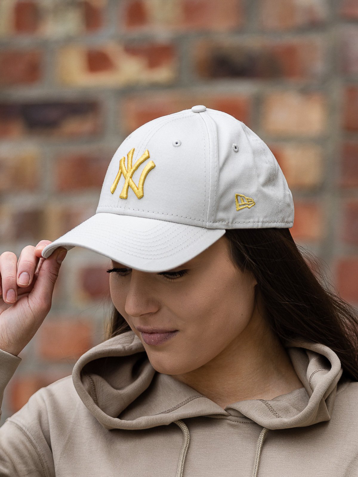New Era 9FORTY Womens Metallic Logo Cream