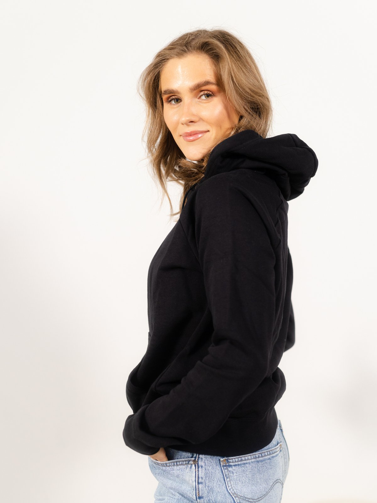 Nike Essential Hoodie Black/ White