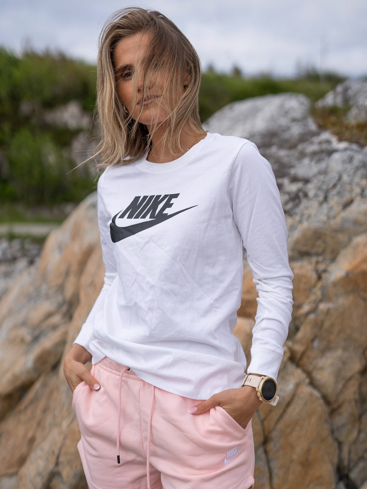 Nike Essential Long Sleeve Tee White