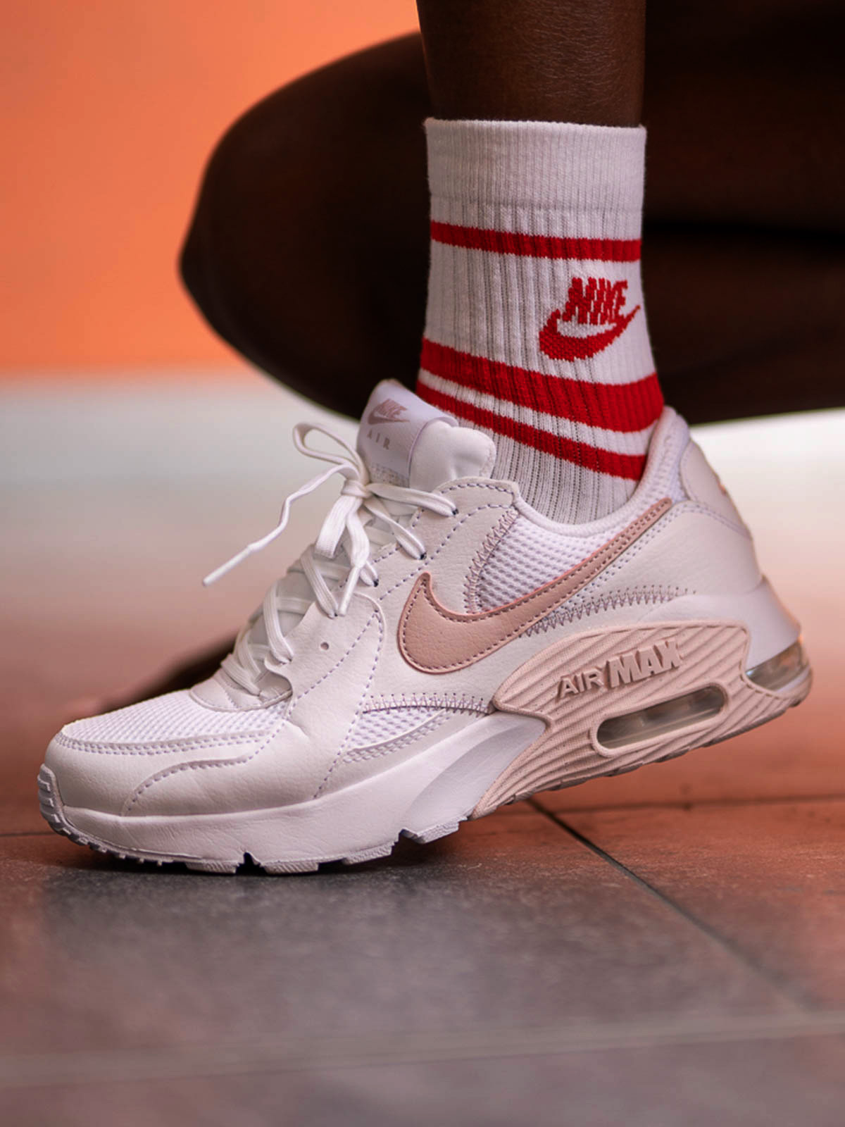 Nike Air Max Excee White / Summit White / Metallic Red Bronze