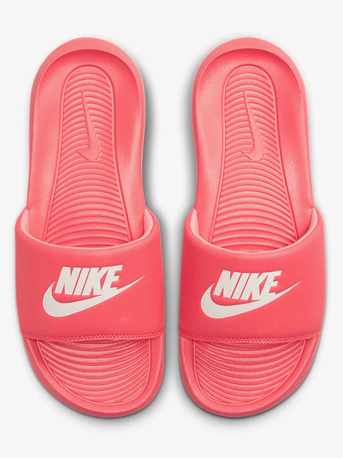 Nike Victori One Rosa