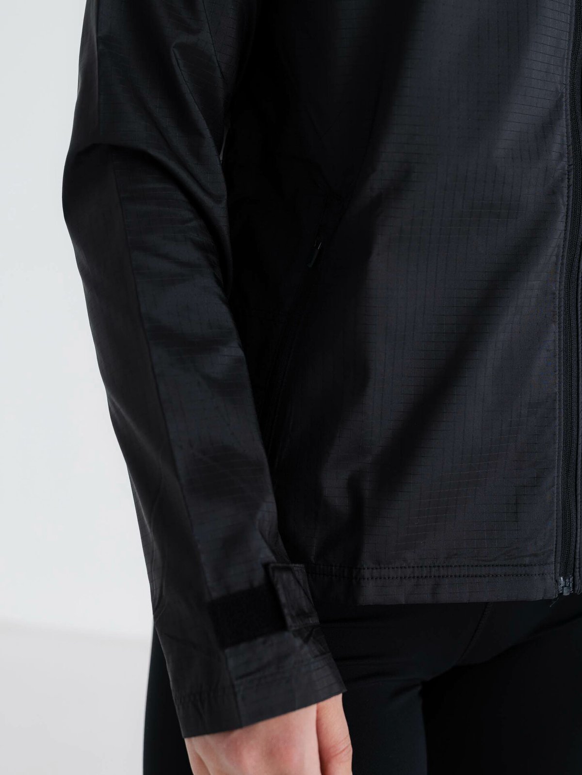 Nike Essential Jacket Black/ Reflective Silver
