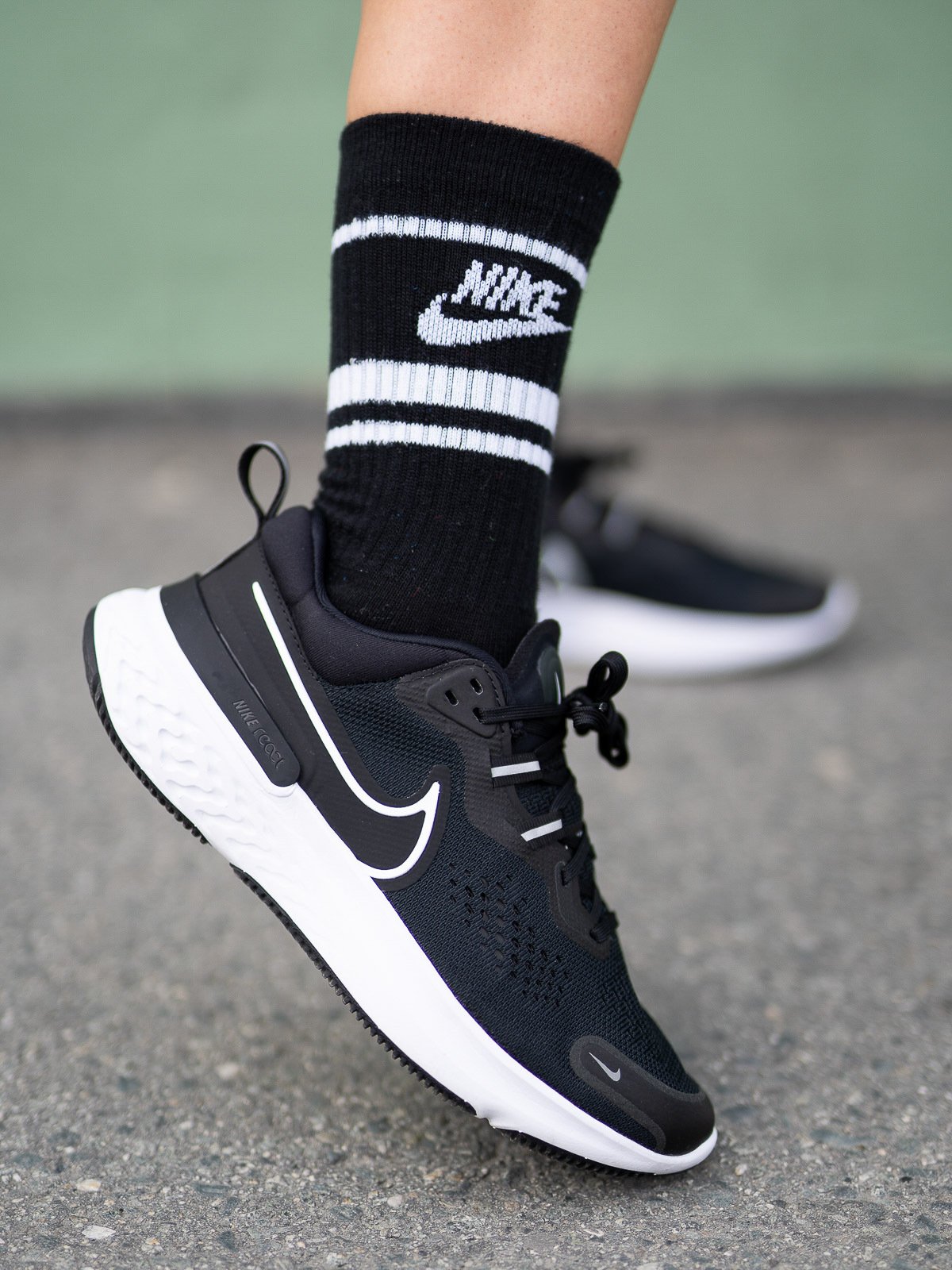 Nike React Miler 2 Svart/Smoke Grey/Hvit