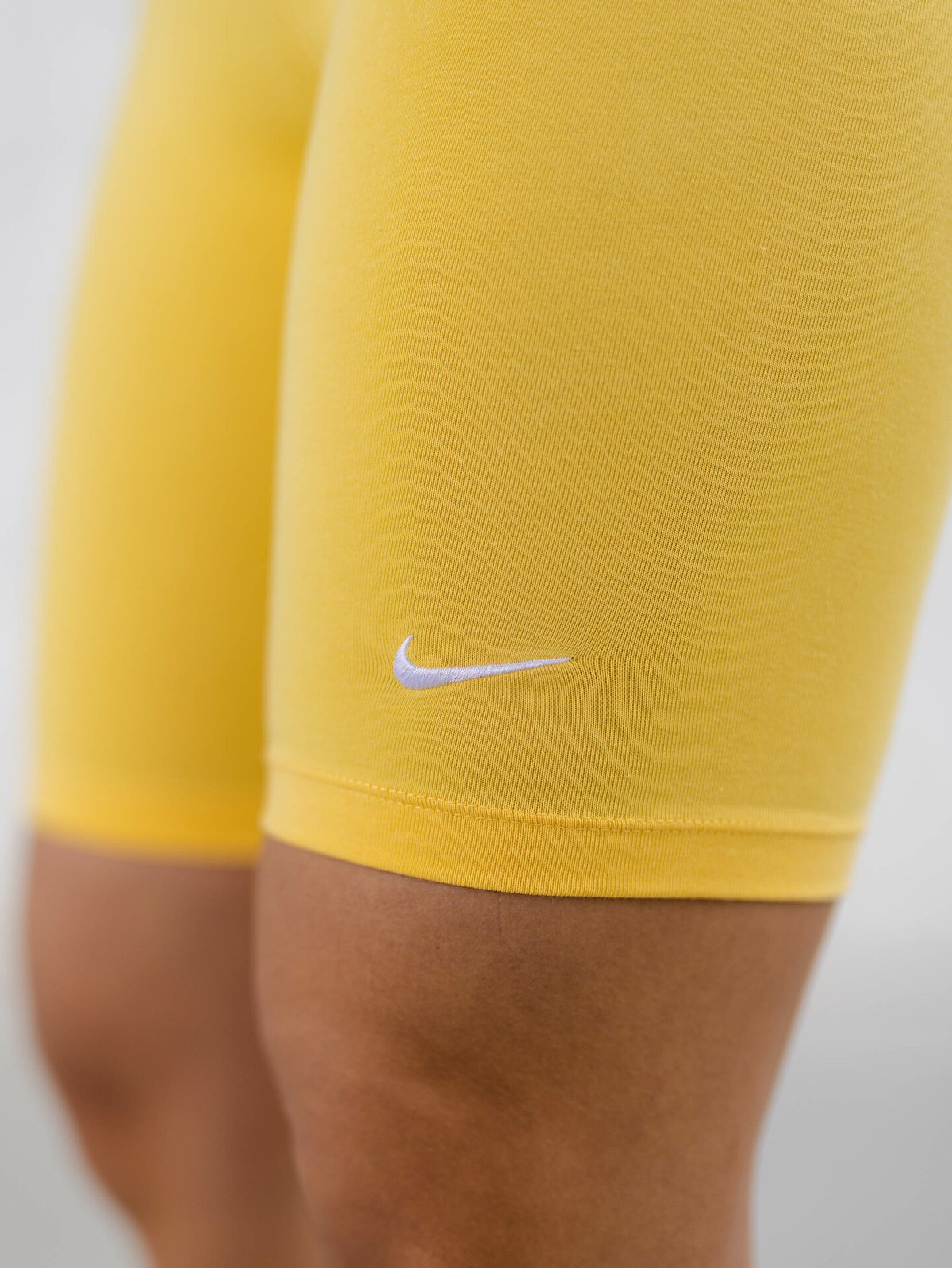 Nike Essential Bike Shorts Gul