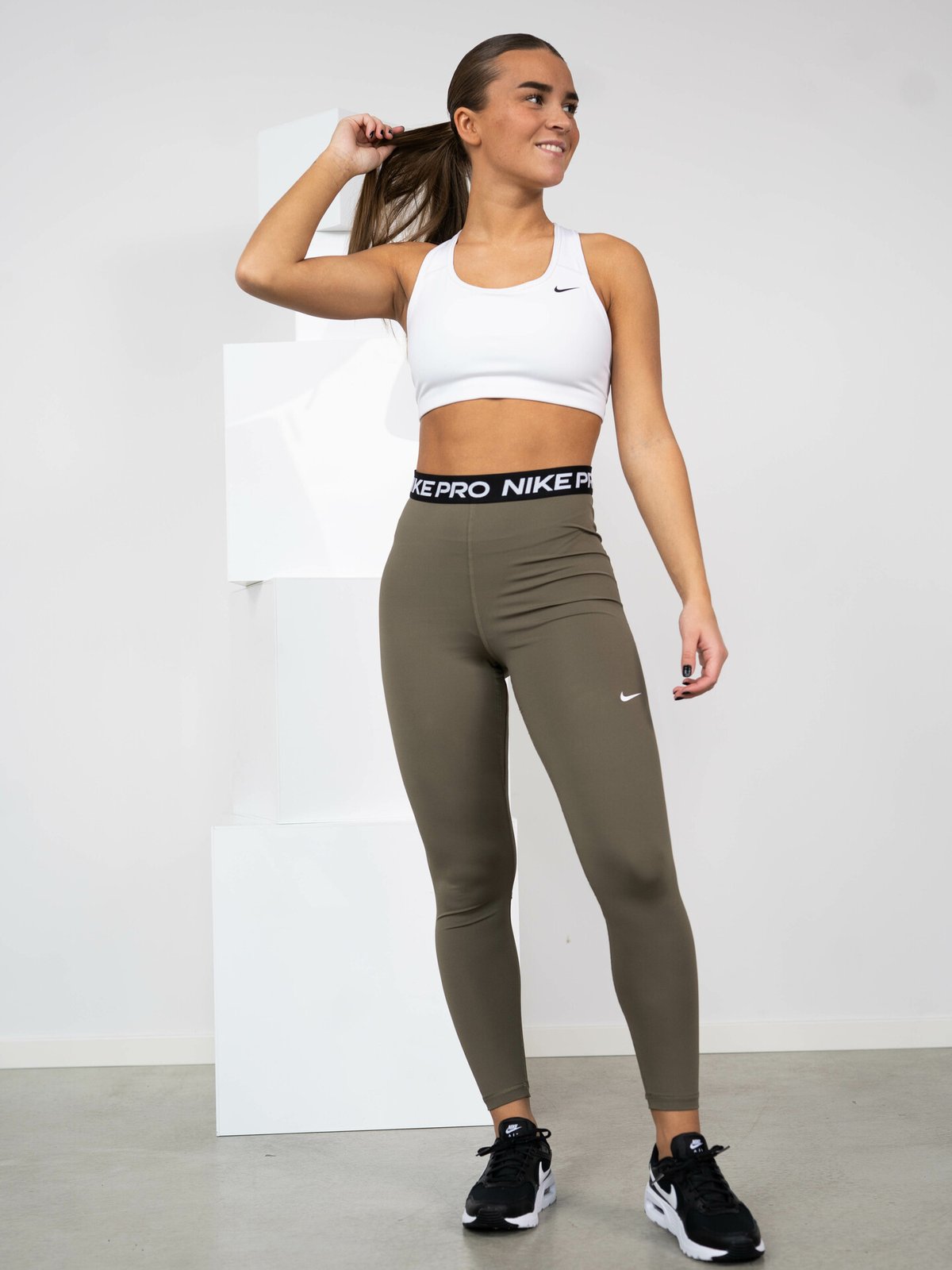 Nike Nike Pro 365 High Rise tights Medium Olive/Svart/Hvit