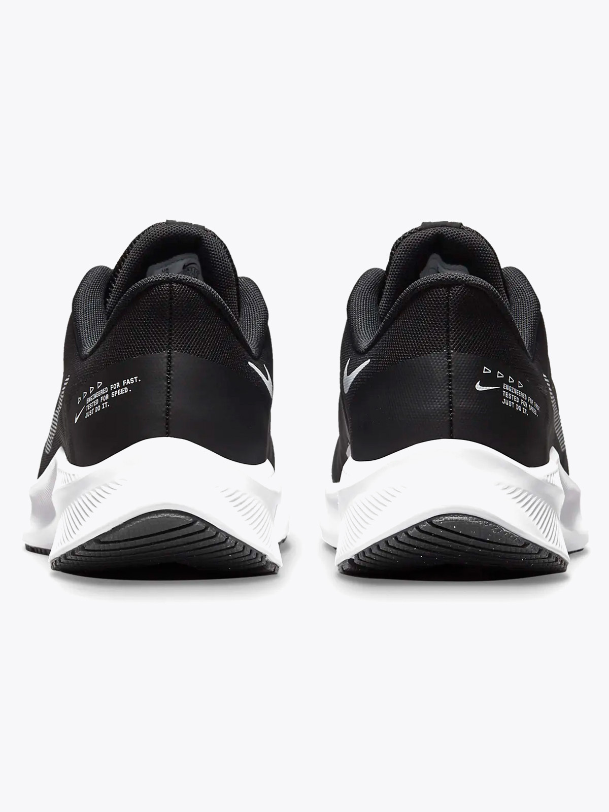 Nike Quest 4 Svart/Dark Smoke Grey/Hvit