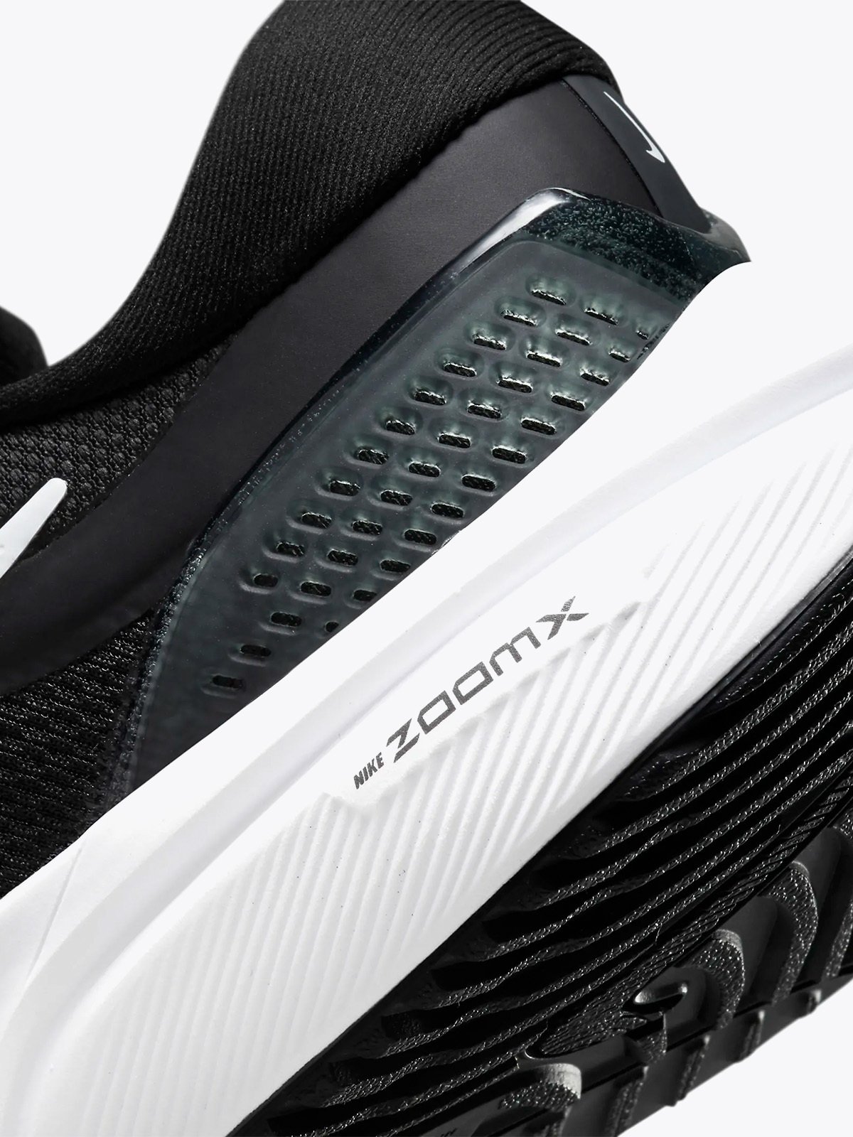 Nike Air Zoom Vomero 16 Svart/Anthracite/Hvit