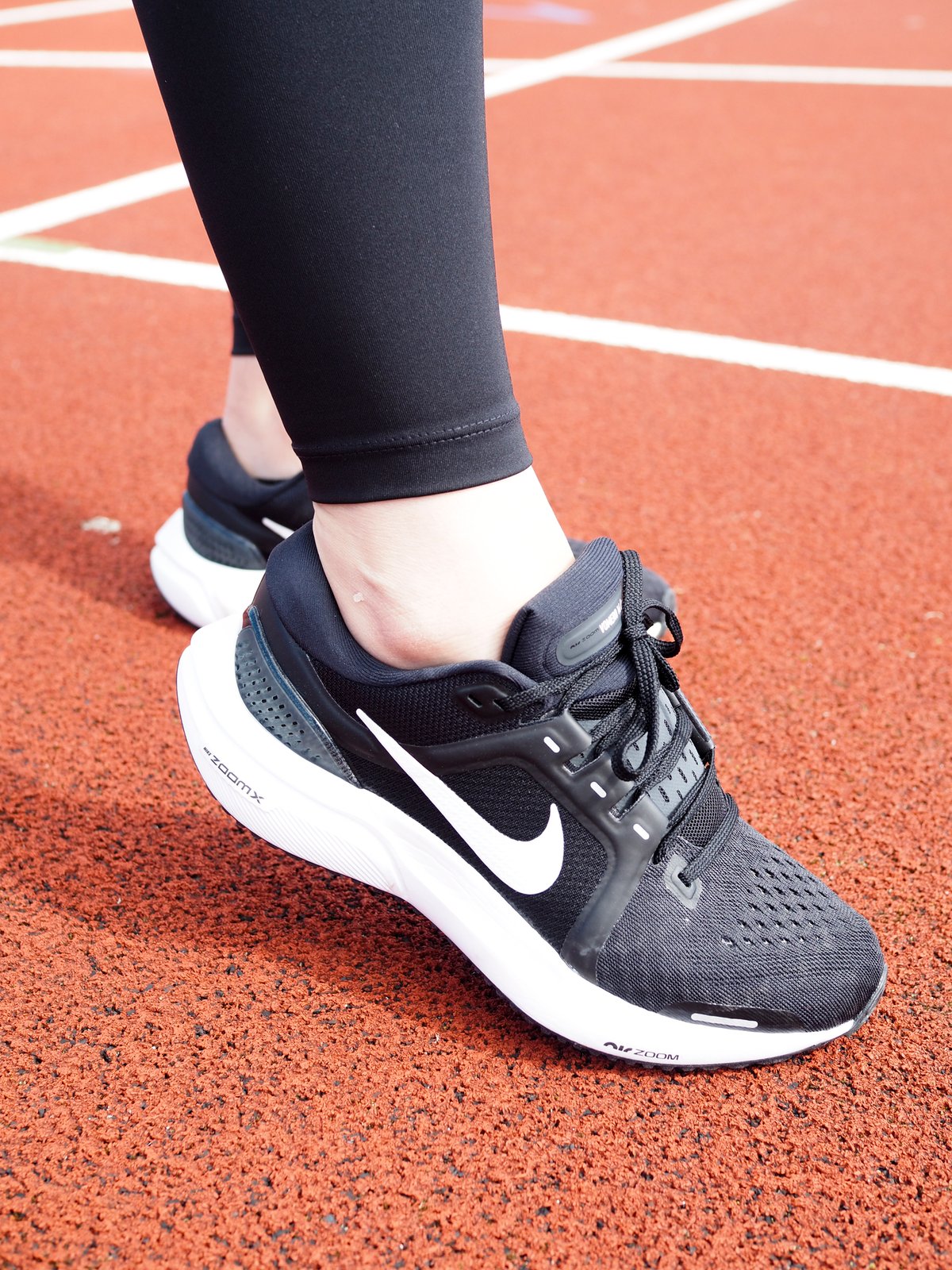 Nike Air Zoom Vomero 16 Svart/Anthracite/Hvit