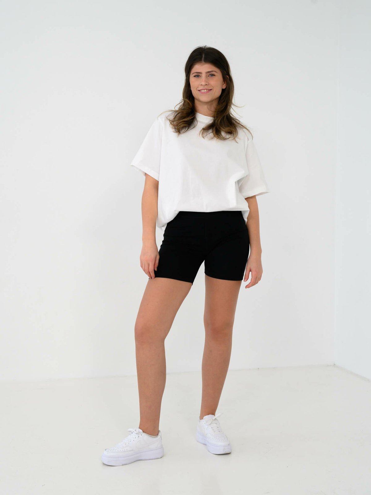 Nike One Mid Rise 7 Inch Short 2.0 Black/ White