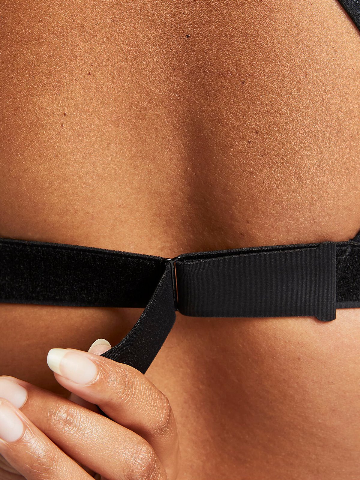 Nike Swoosh HS Bra Non-Pad Svart/Svart/Dark Smoke Grey/Hvit