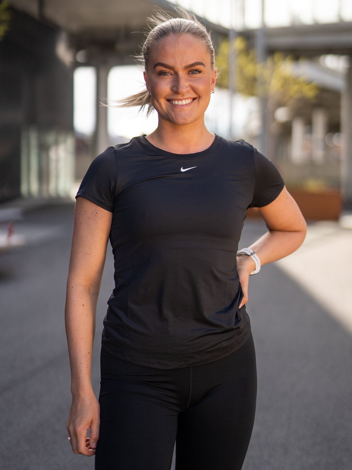 Nike One Short Sleeve Slim Top Black / White