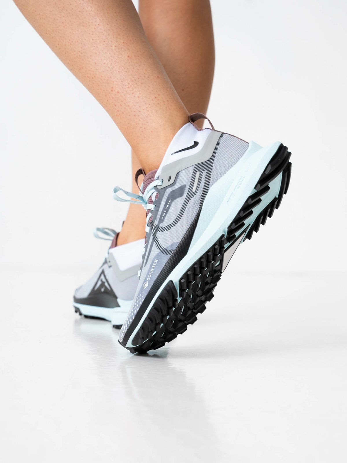 Nike React Pegasus Trail 4 GTX Smoke Grey / Black-Glacier Blue