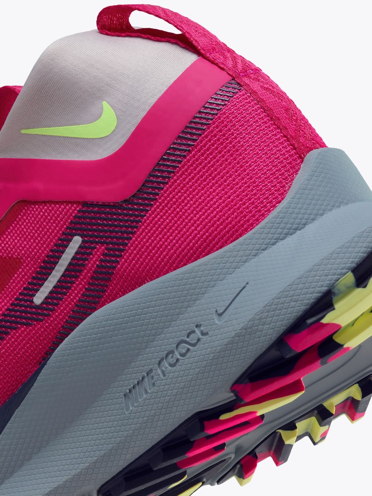 Nike React Pegasus Trail 4 GTX Rosa