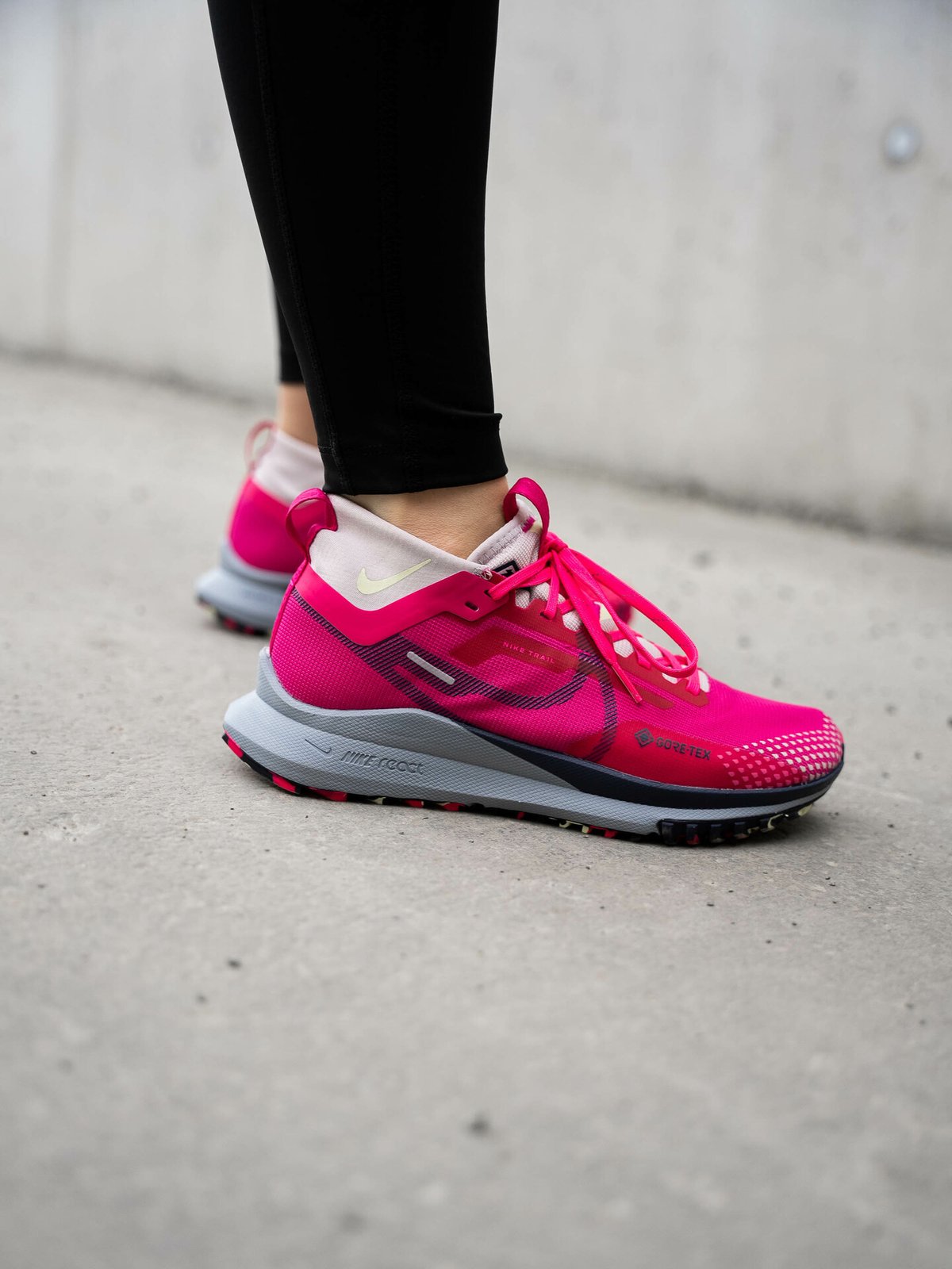 Nike React Pegasus Trail 4 GTX Rosa