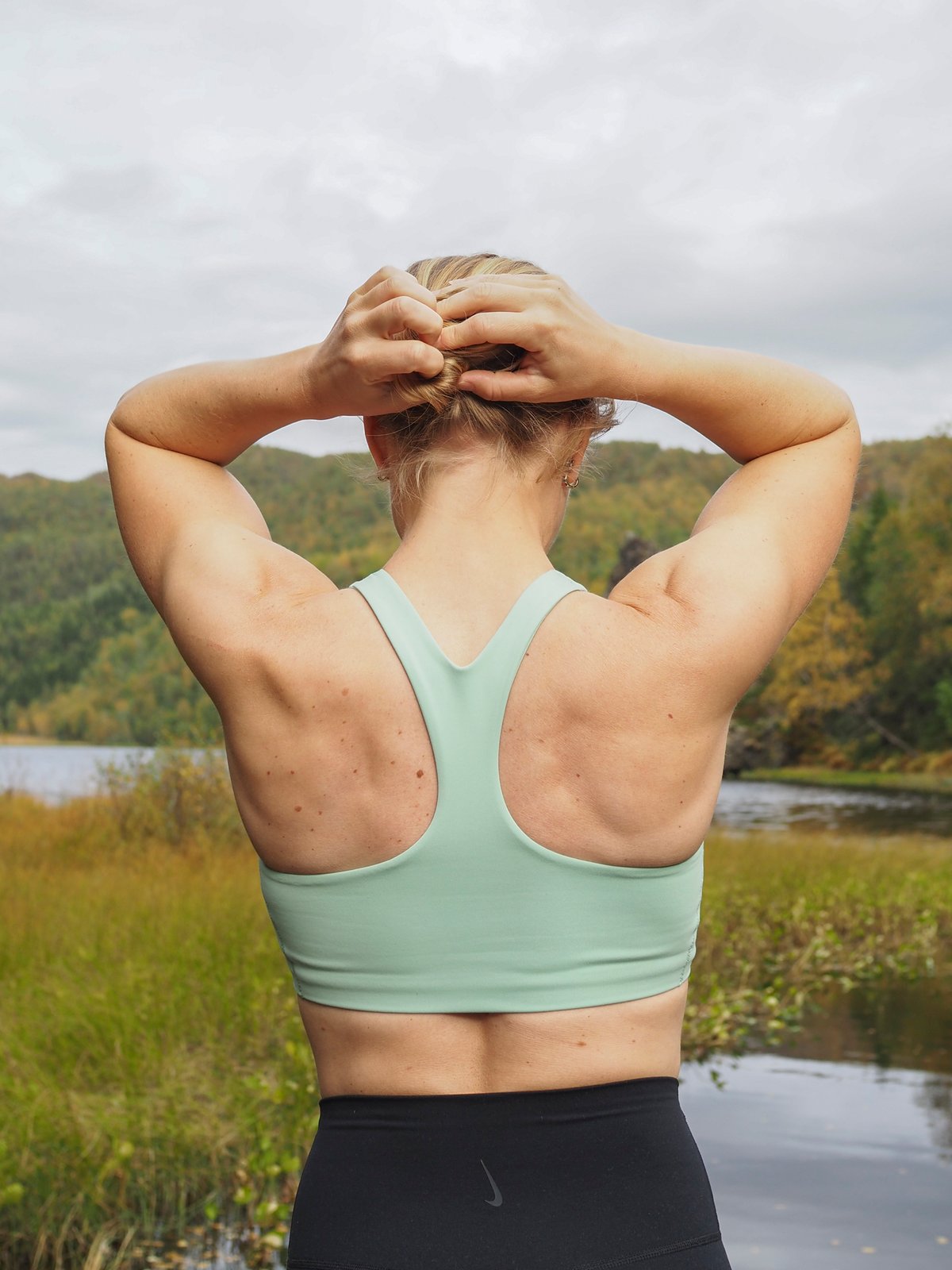 Nike Dri-Fit Alate Curve Bra Oil Green/Iron Grey