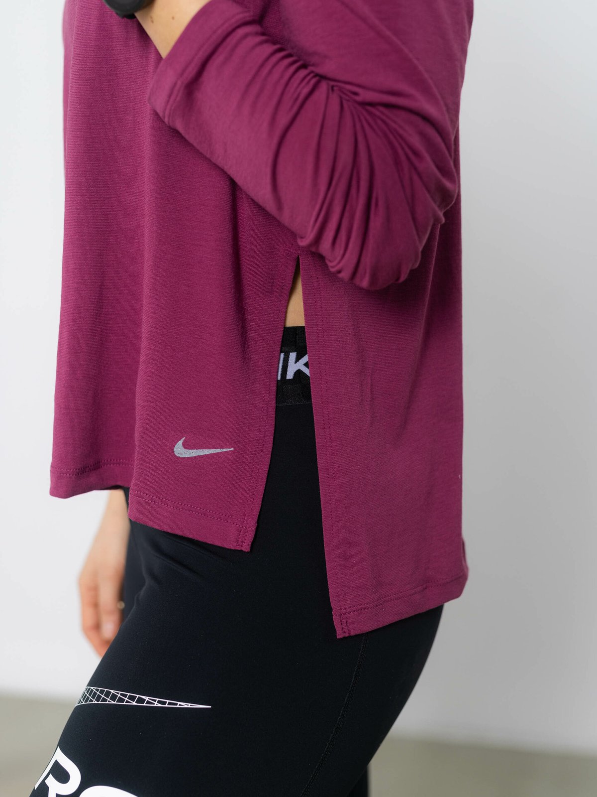 Nike Yoga Dri-Fit Long Sleeve Top Lilla